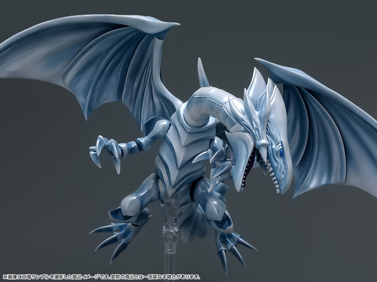 S.H.MonsterArts blue-eyed white dragon (an auspicious creature in Chinese mythology)