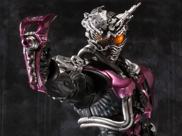 Then "Loy Mud's guard" will come to Tamashii web shop on December 22nd ...... !